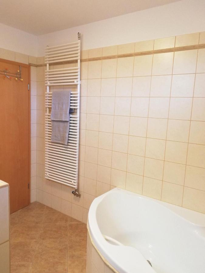 Boroka Apartman Heviz Exterior foto
