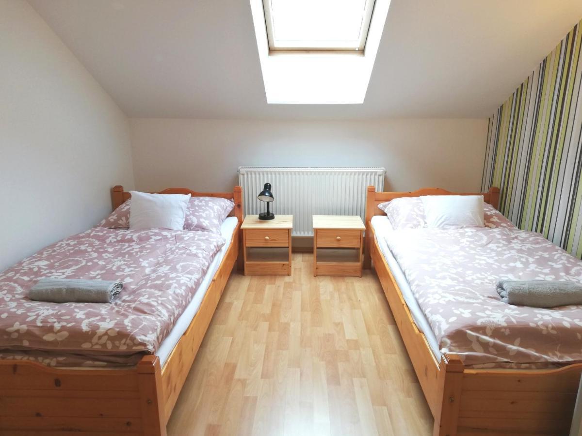 Boroka Apartman Heviz Exterior foto