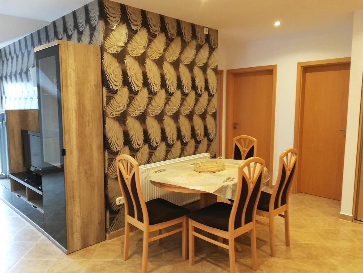 Boroka Apartman Heviz Exterior foto