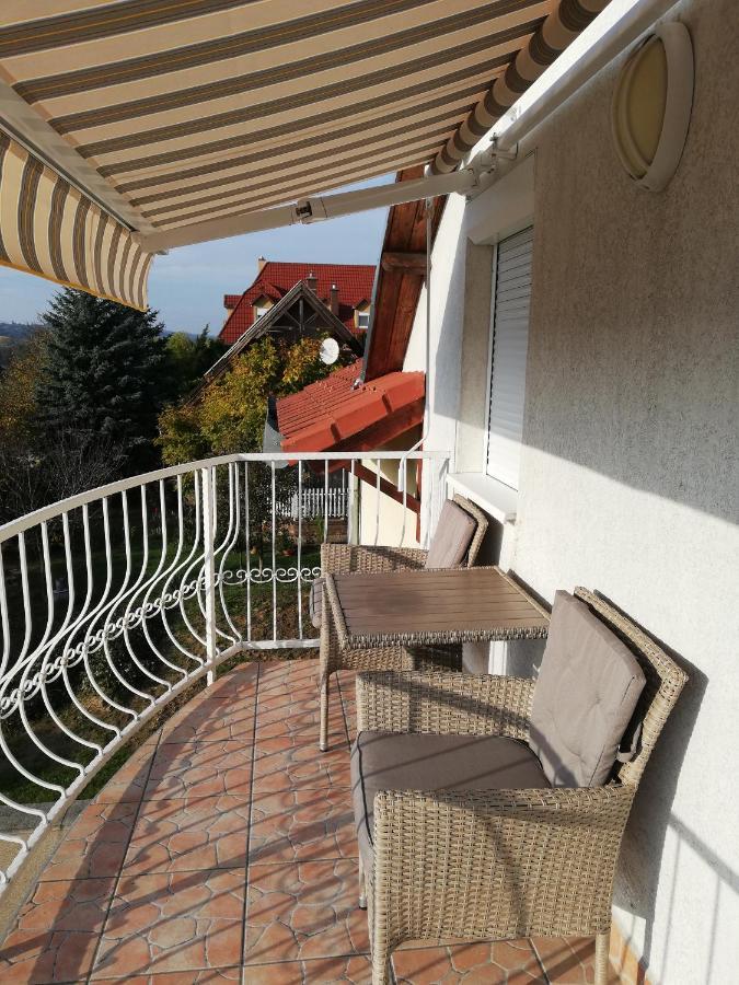 Boroka Apartman Heviz Exterior foto